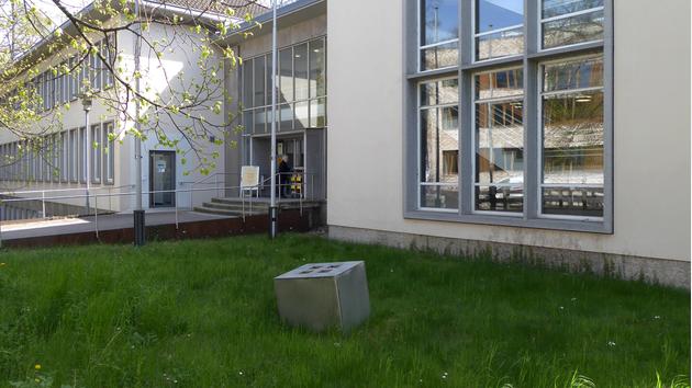 Kultur und Raummarkierung mit drei Kraftzeichen